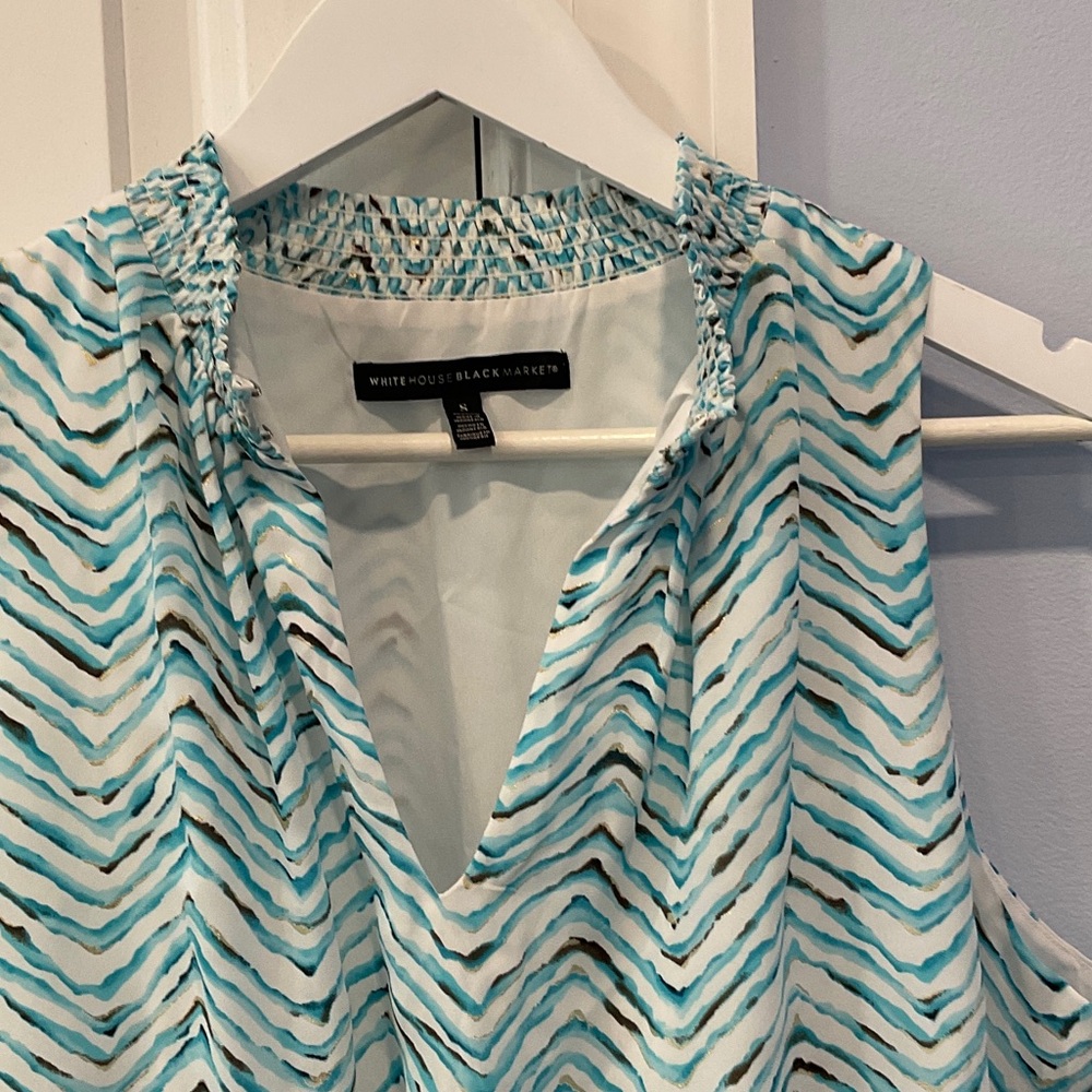 White House Black Market Aqua and White Chevron Mini Dress - Picture 4 of 7